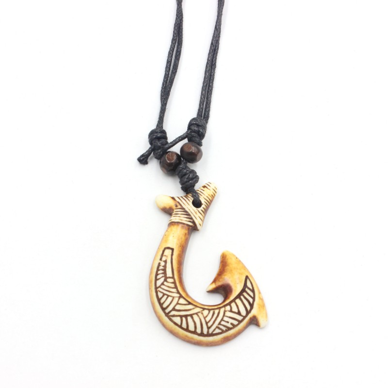Collier en forme d'hameçon mao - Resin Art Necklace avis et prix