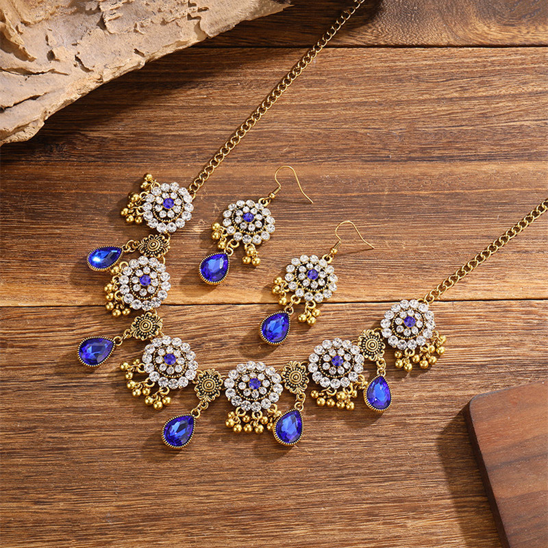 Kymyad ethnique Vintage strass - Resin Art Necklace avis et prix