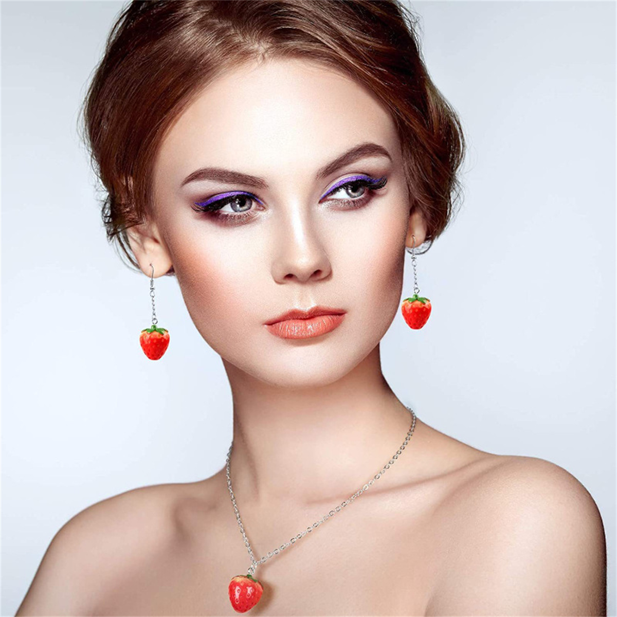 SG04 mignon 5 pièces fraise fr - Resin Art Necklace avis et prix